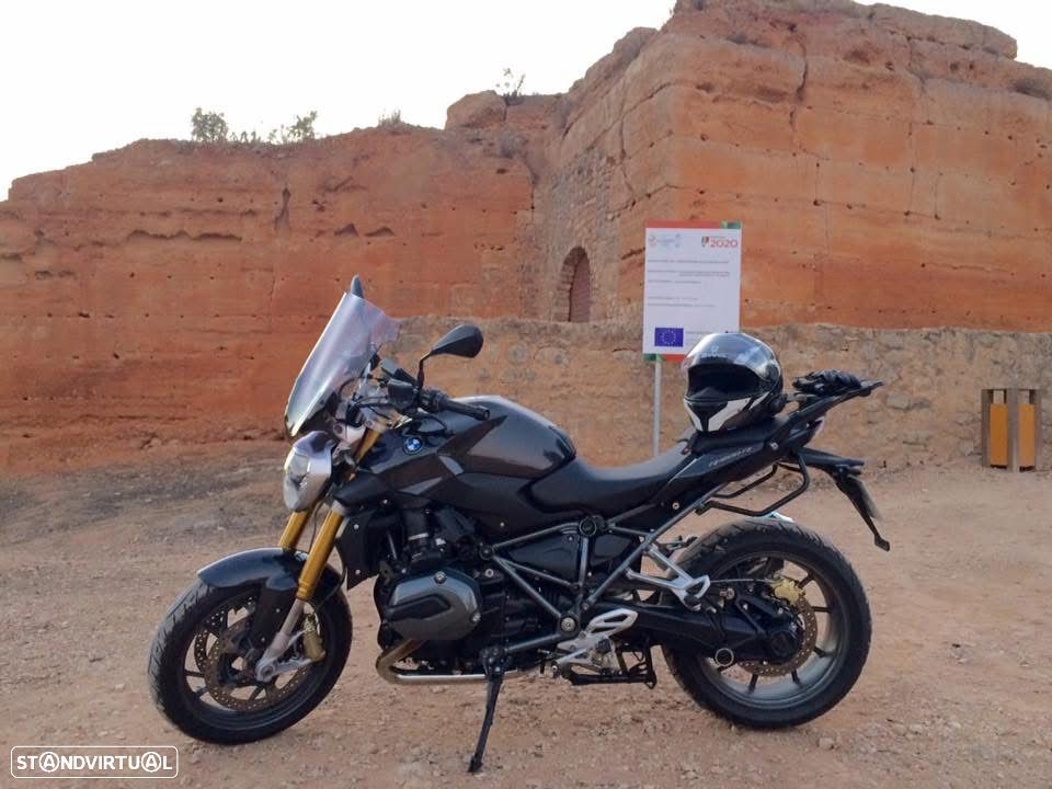 BMW R 1200 R LC - 33