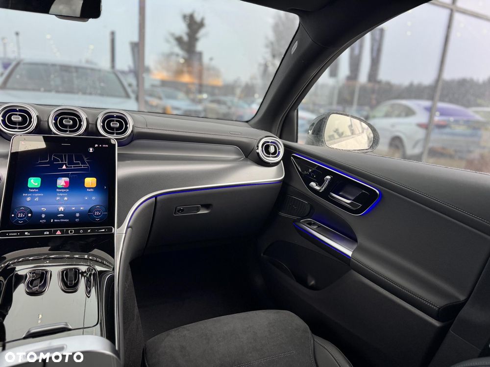 Mercedes-Benz GLC 220 d 4Matic 9G-TRONIC AMG Line Advanced - 16