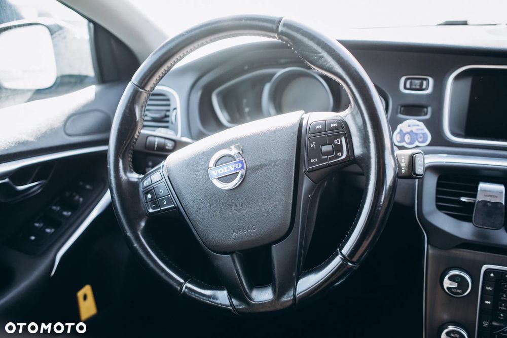 Volvo V40 D4 Kinetic - 18