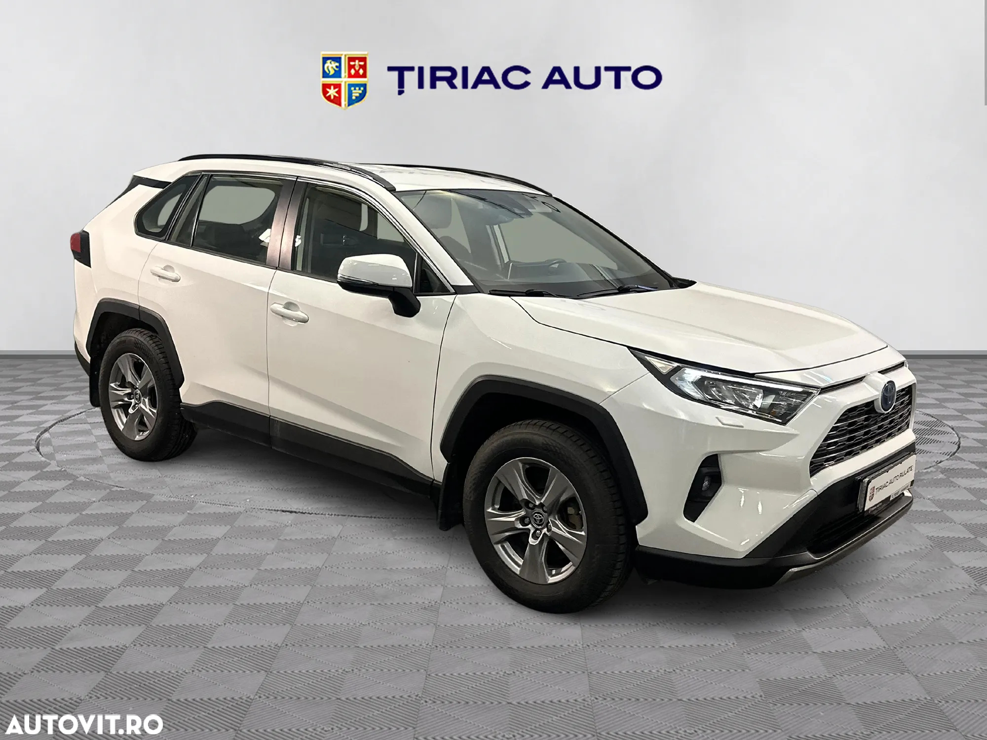 Toyota RAV4 - 7