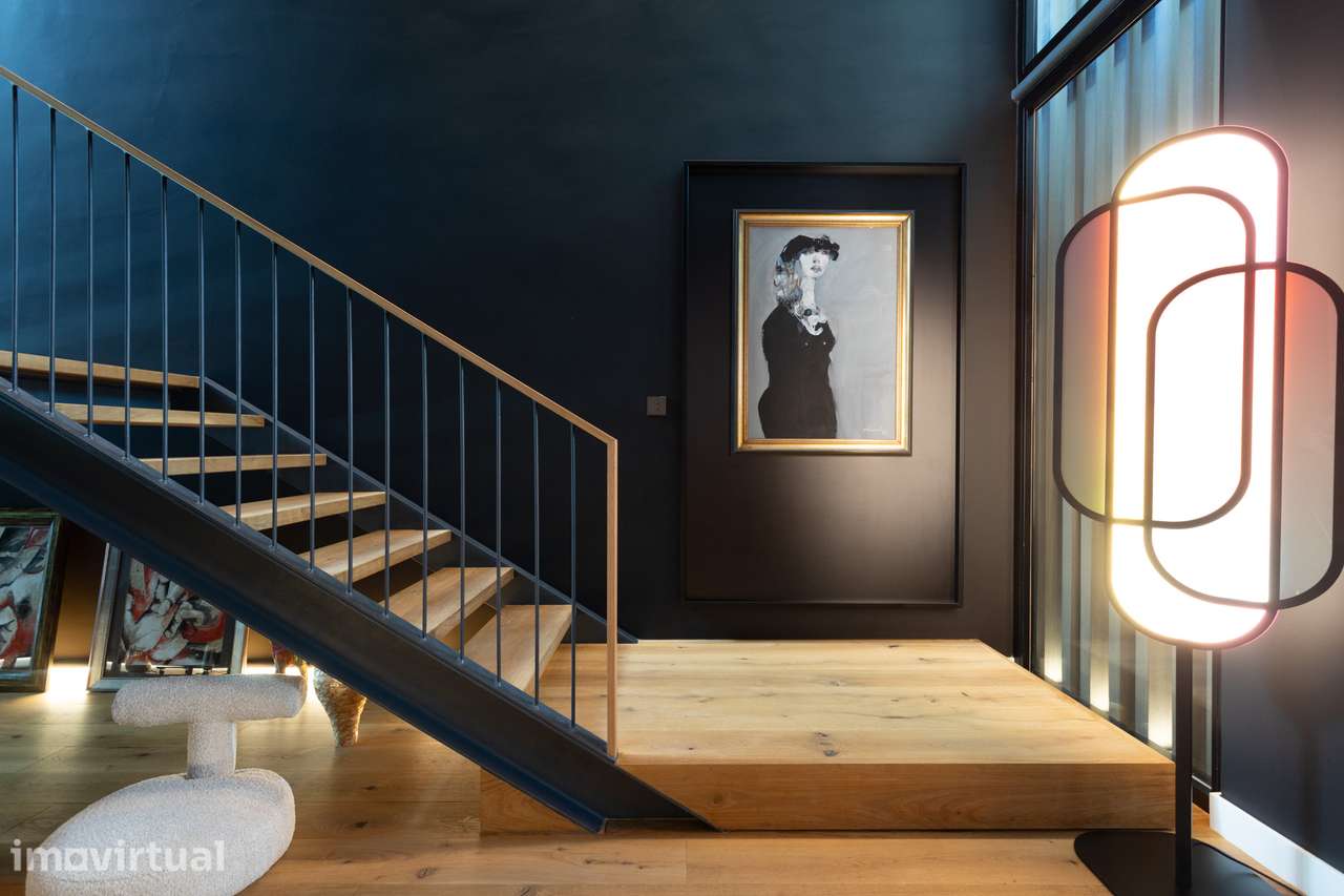 Exclusivo Loft Duplex T3 em Belém – Sofisticação e Alma Singular - Grande imagem: 4/58