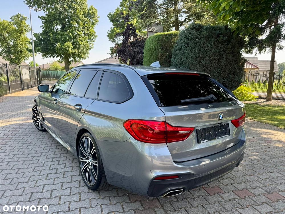 BMW Seria 5 520d M Sport - 6