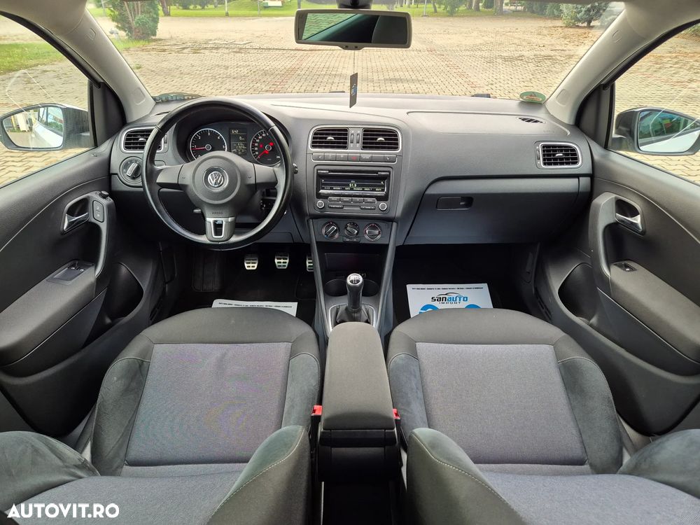Volkswagen Polo 2011 photo 5