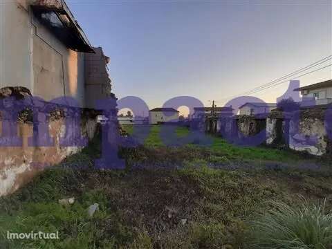 Terreno na Vila de Cucujães, Oliveira de Azeméis - Grande imagem: 2/9