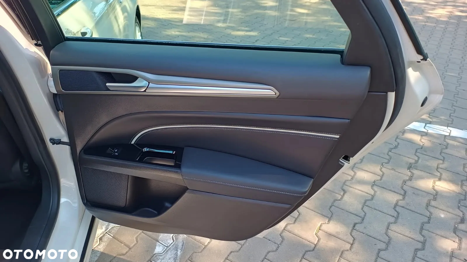 Ford Mondeo Vignale 2.0 Hybrid - 23