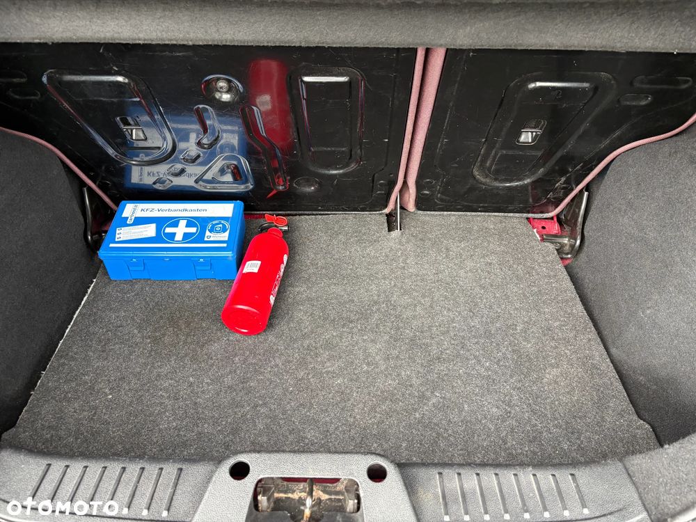 Ford Fiesta 1.25 SYNC Edition - 28