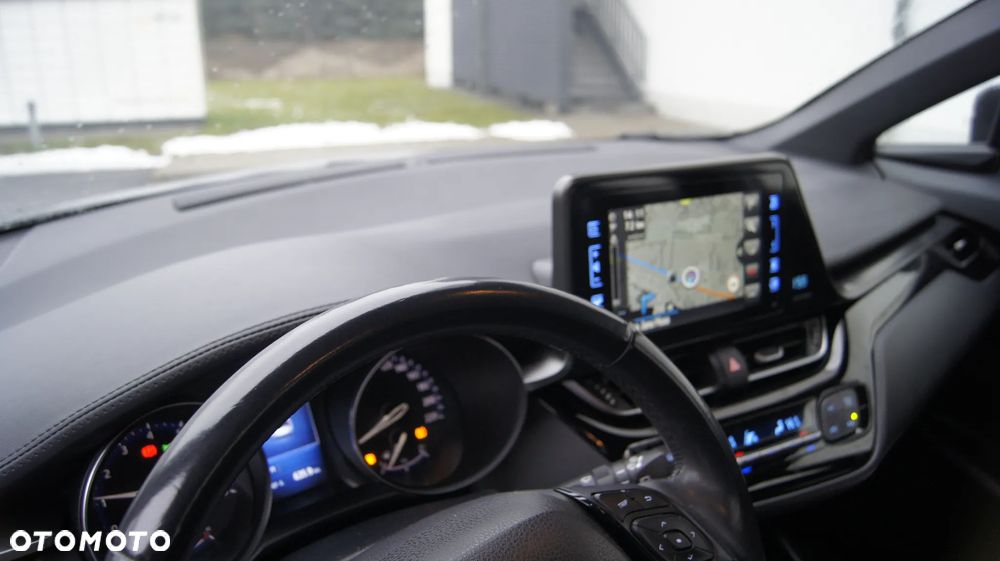 Toyota C-HR 1.2 T Dynamic - 11