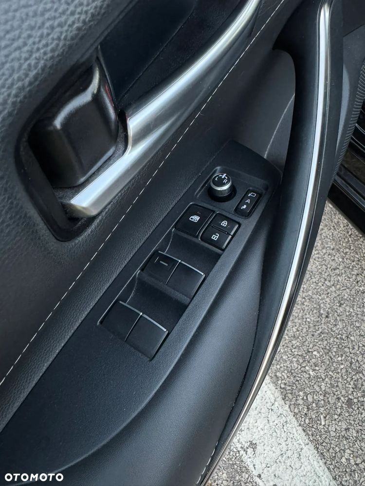 Toyota Corolla 1.8 Hybrid Style - 23
