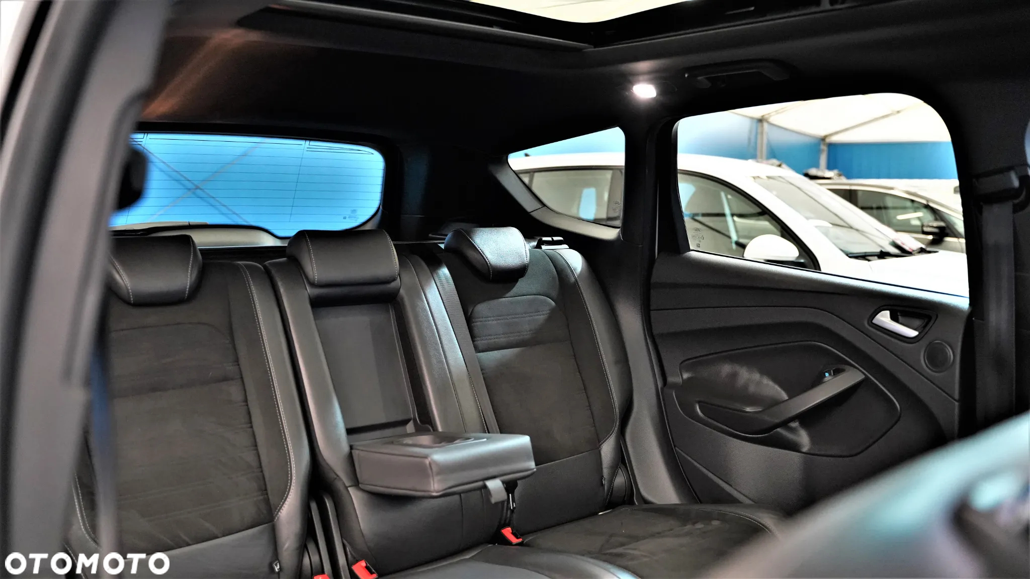 Ford Kuga 2.0 TDCi AWD ST-Line - 14