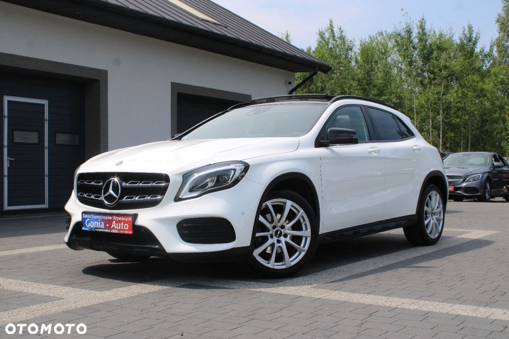 Mercedes-Benz GLA - 2