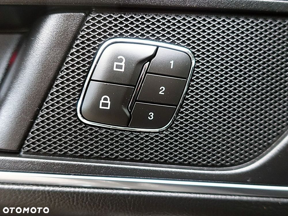 Ford S-Max - 22