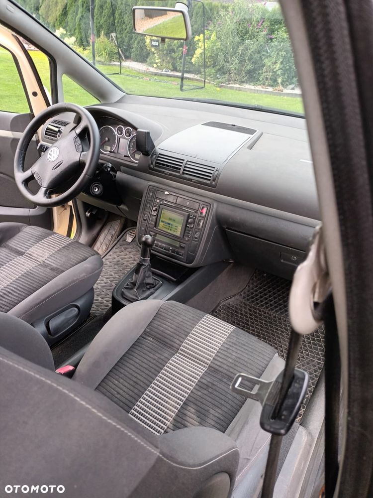 Volkswagen Sharan - 4