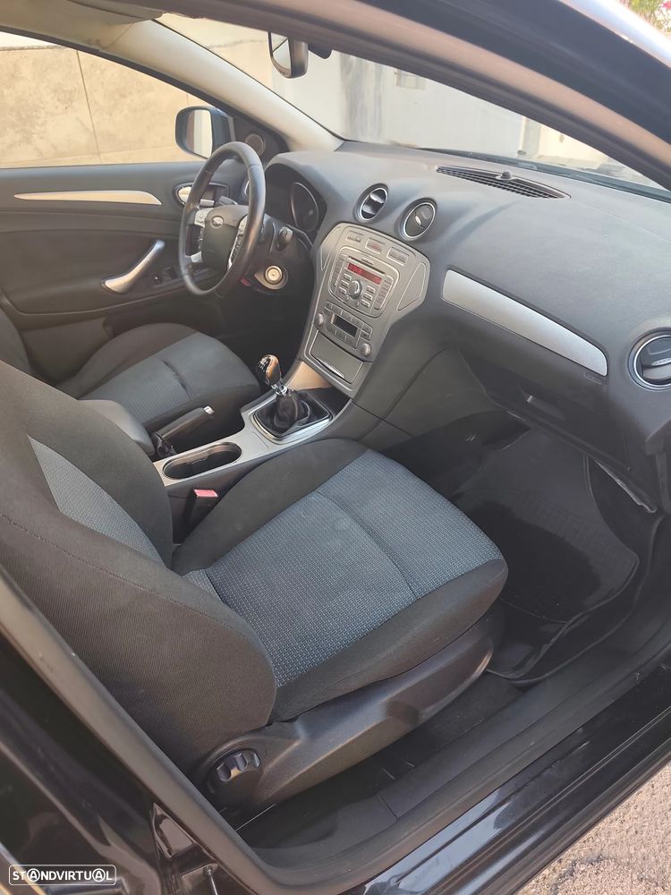 Ford Mondeo 1.8 TDCi Titanium - 3