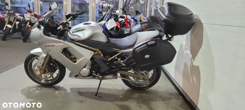 Kawasaki ER - 13