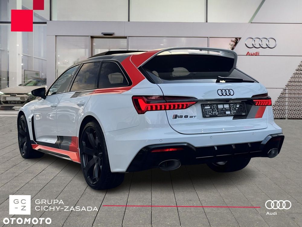 Audi RS6 Avant - 3