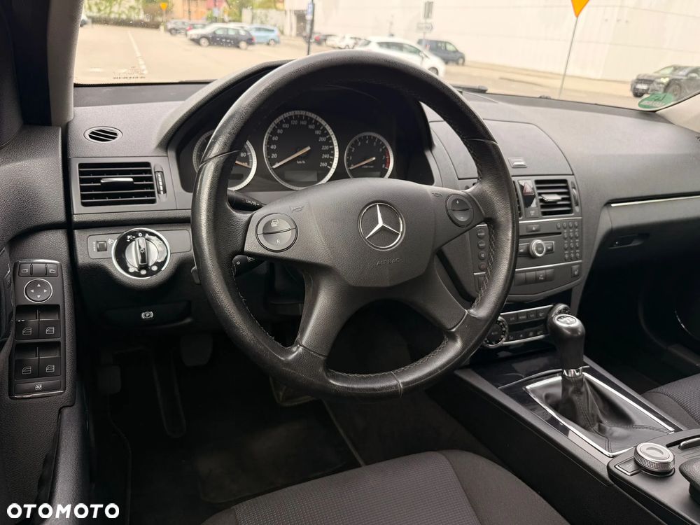 Mercedes-Benz Klasa C 180 Kompressor - 15