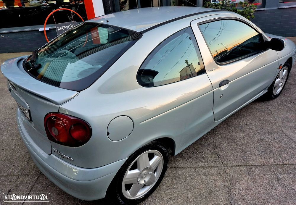 Renault Mégane Coupe - 21