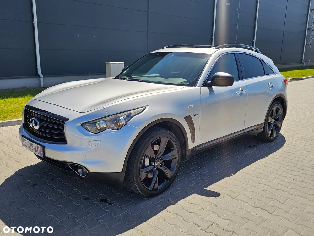 Infiniti Q70 - 6
