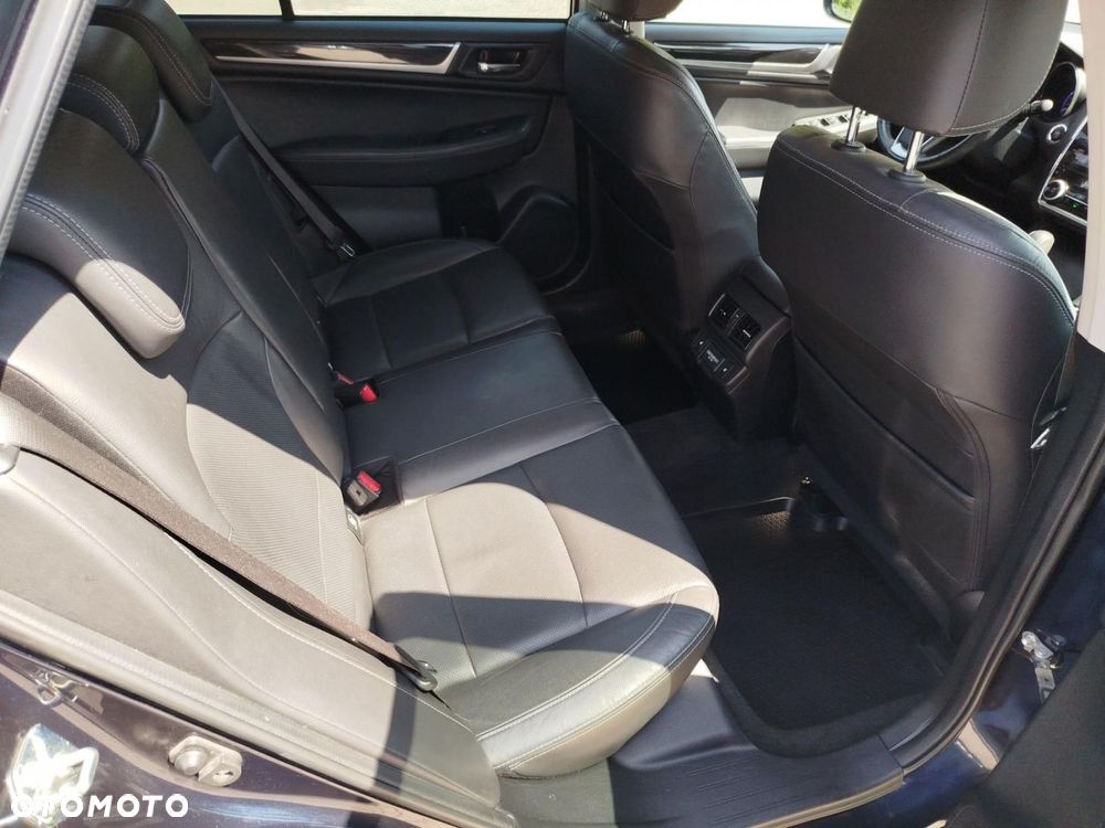 Subaru Outback 2.5i Exclusive - 12