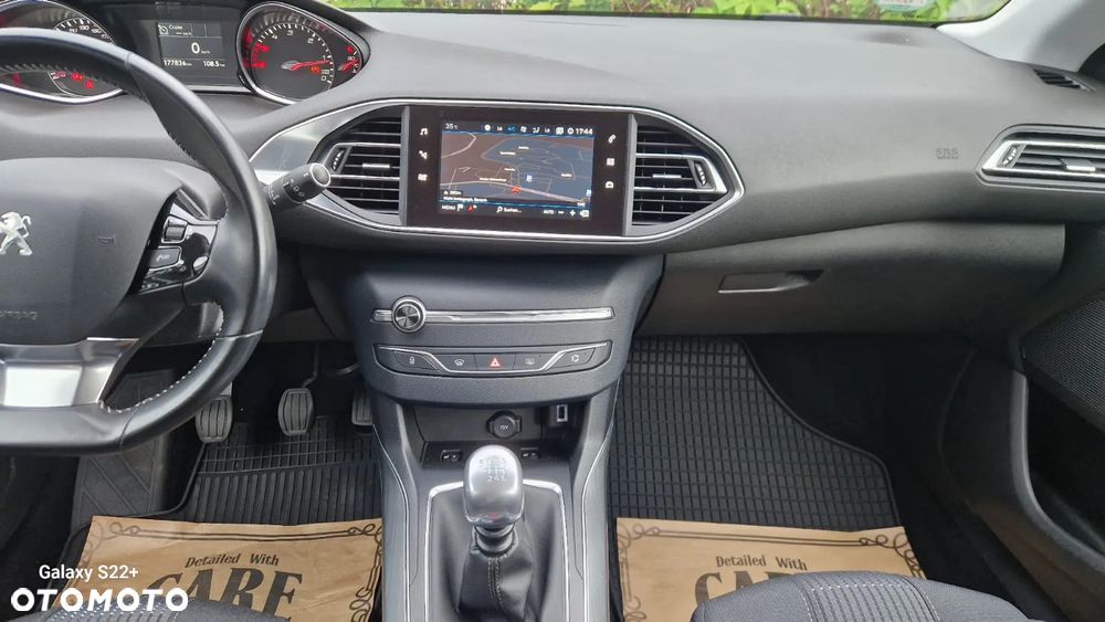 Peugeot 308 SW 1.5 BlueHDi Allure S&S - 13