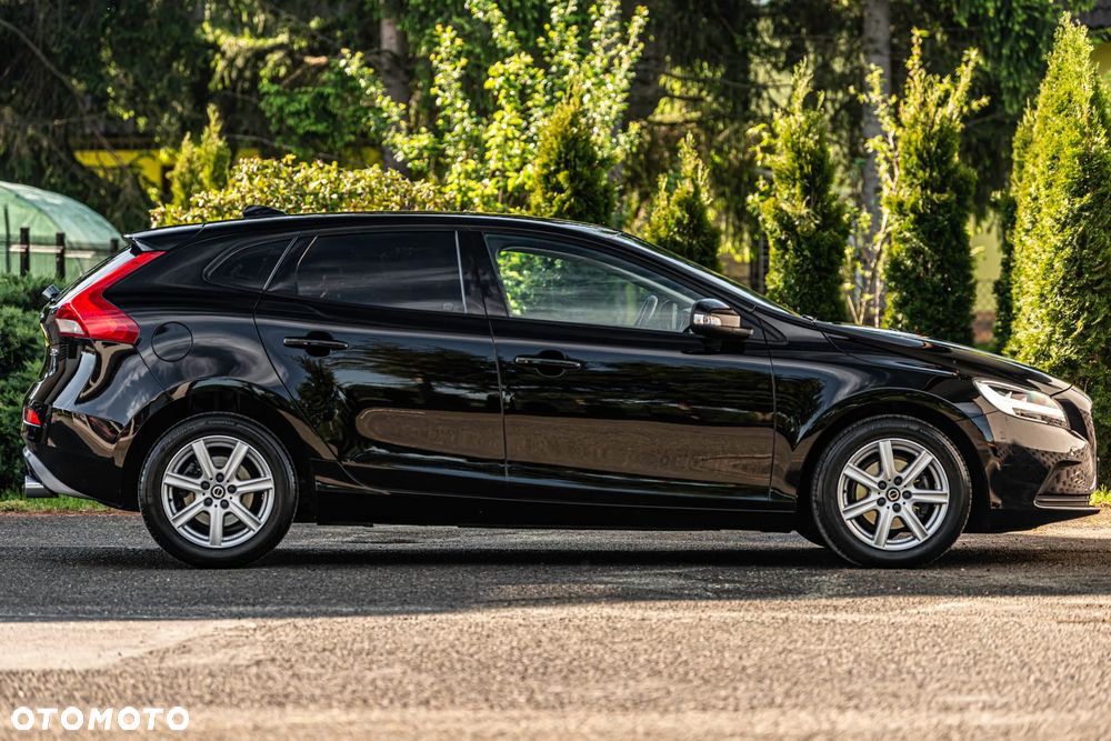 Volvo V40 D2 Momentum - 18