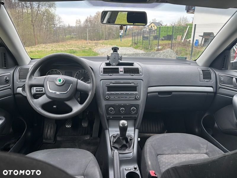 Skoda Octavia 1.6 Mint - 10