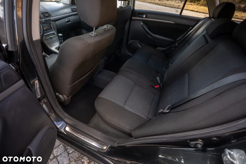 Toyota Avensis 2.2 D-4D Prestige - 19