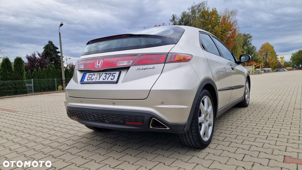 Honda Civic 1.8i-VTEC Automatik Sport - 9