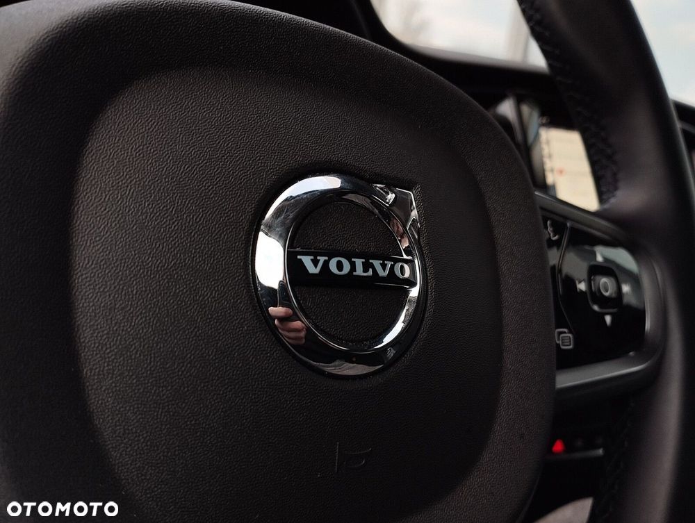 Volvo V60 Cross Country Plus B5 B AWD - 31
