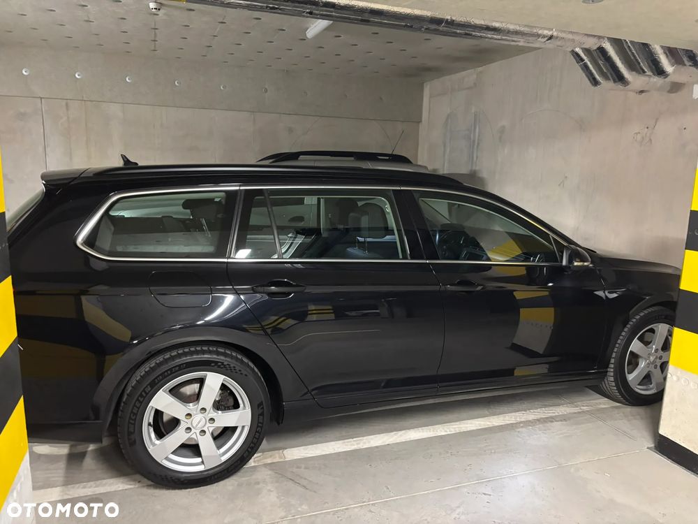Volkswagen Passat Variant 2.0 TDI DSG (BlueMotion Technology) Comfortline - 30