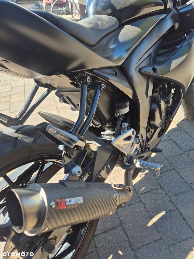 Suzuki GSX - 10