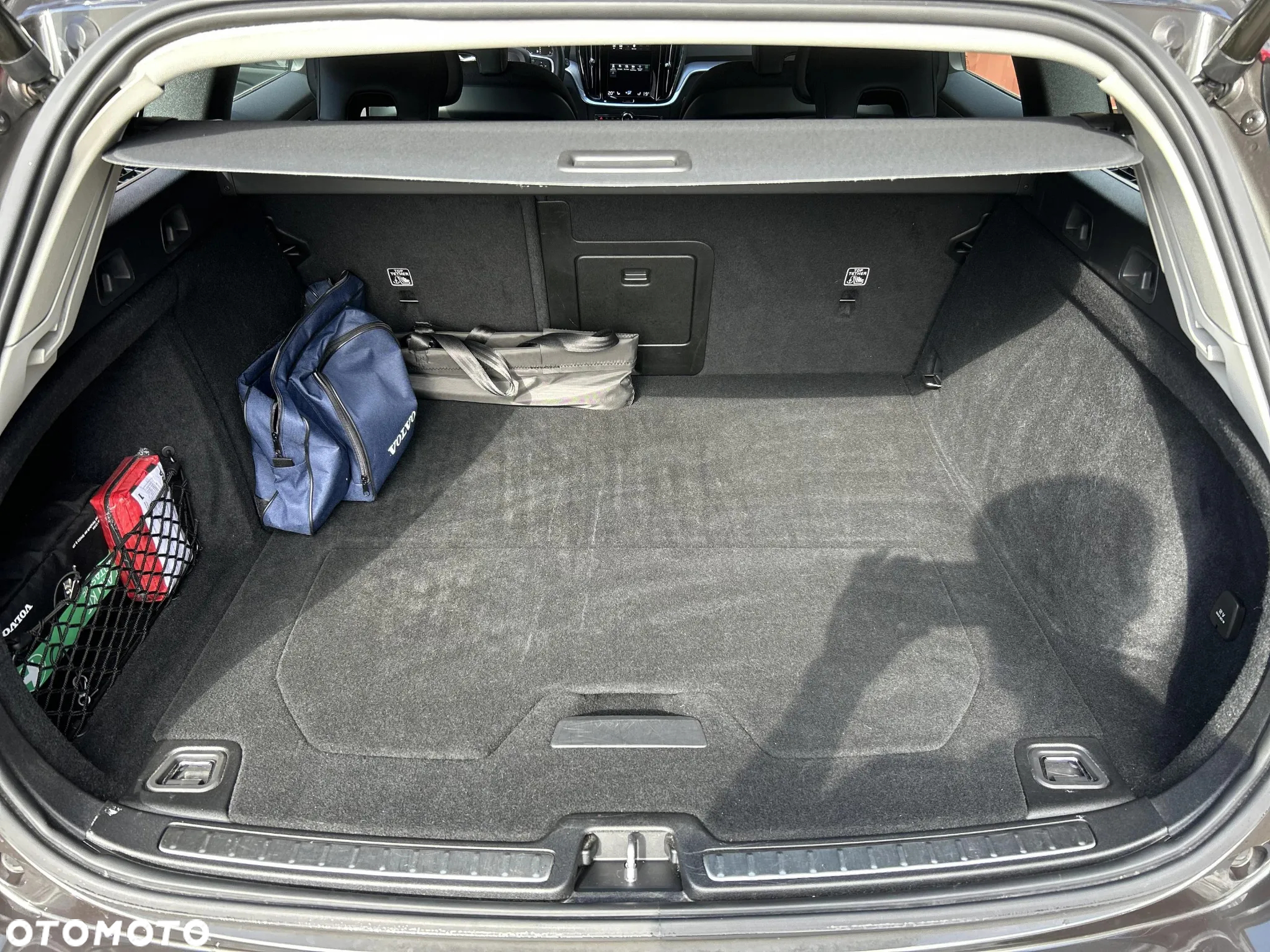 Volvo V60 B4 B Momentum Pro - 29