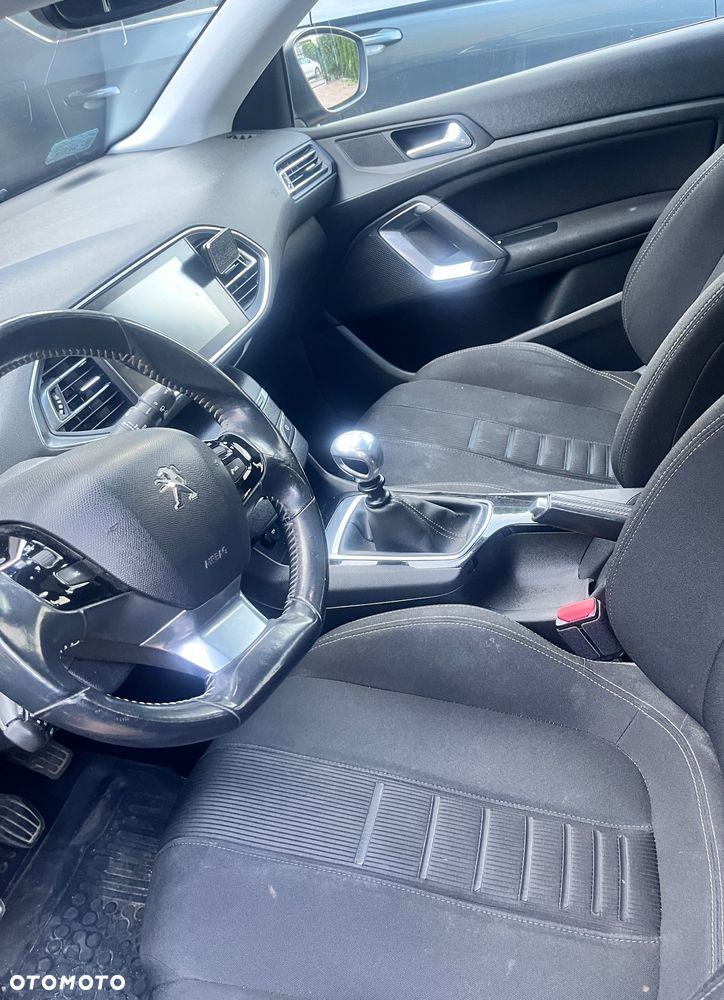 Peugeot 308 1.6 BlueHDi Active S&S - 17