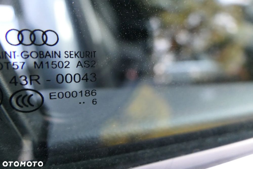 Audi A6 Avant 2.0 TDI Ultra S tronic - 35