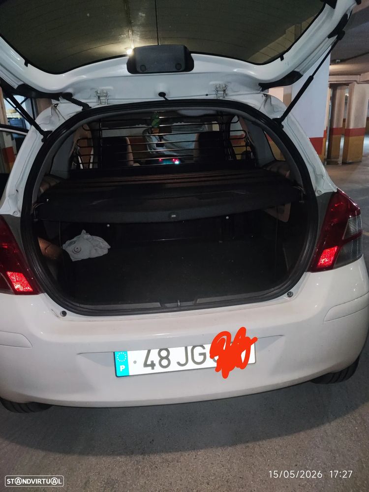 Toyota Yaris - 6