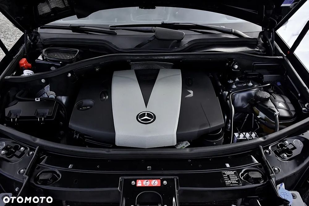 Mercedes-Benz ML 350 CDI 4Matic 7G-TRONIC DPF Grand Edition - 24