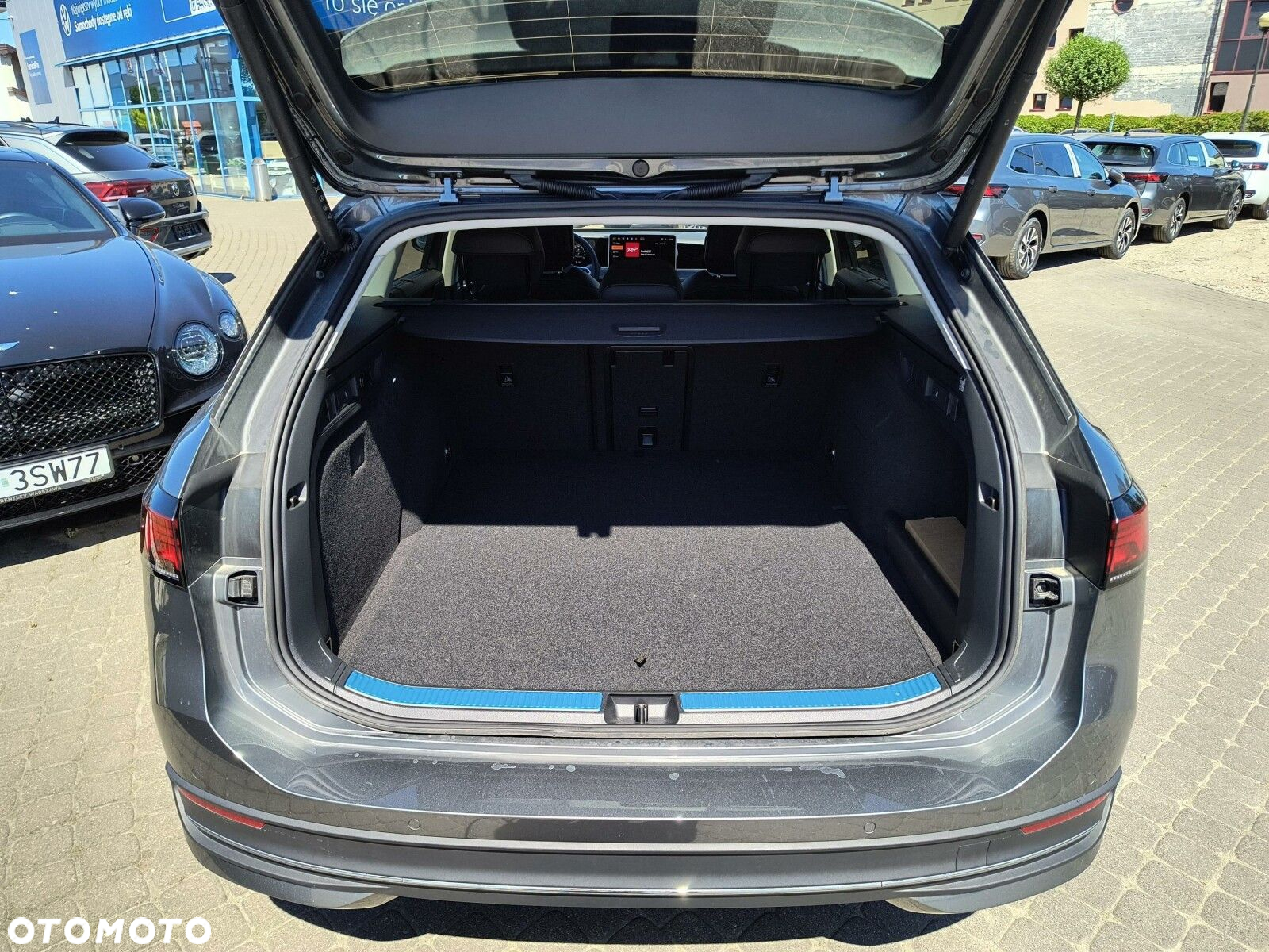 Volkswagen Passat - 17