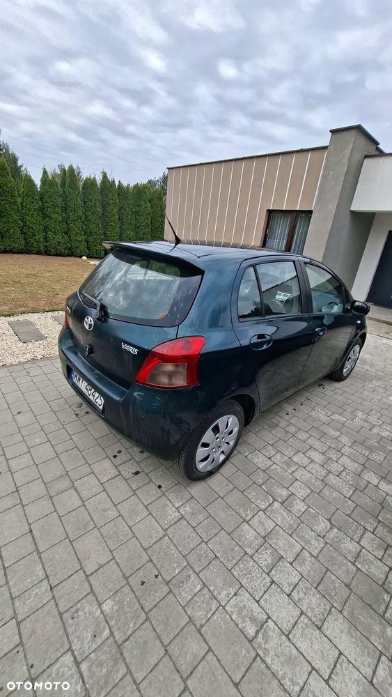 Toyota Yaris 1.0 Terra A/C - 8