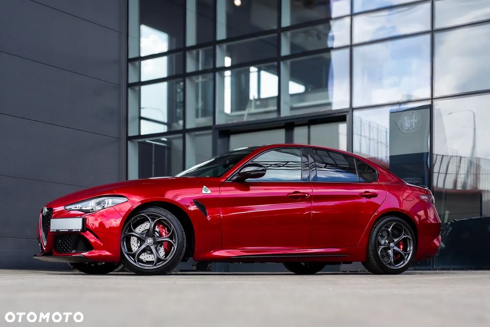 Alfa Romeo Giulia - 19