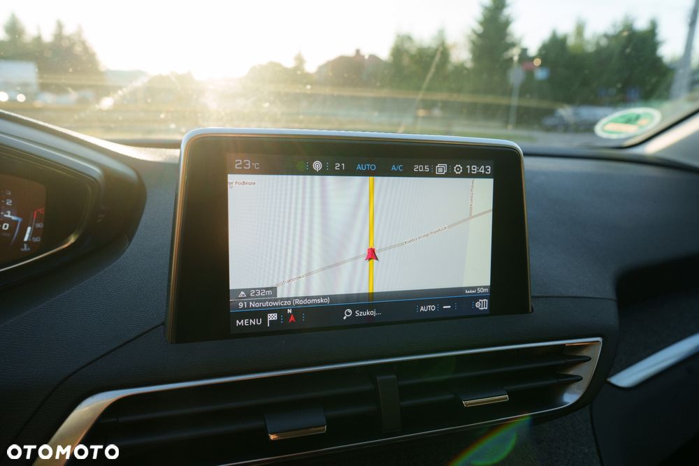 Peugeot 3008 1.2 PureTech GPF Allure S&S - 16