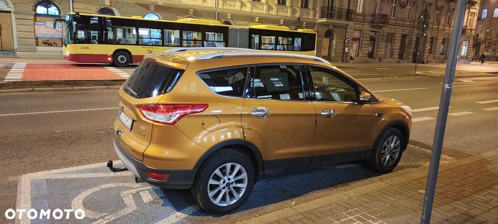 Ford Kuga 1.5 EcoBoost 2x4 Titanium - 9