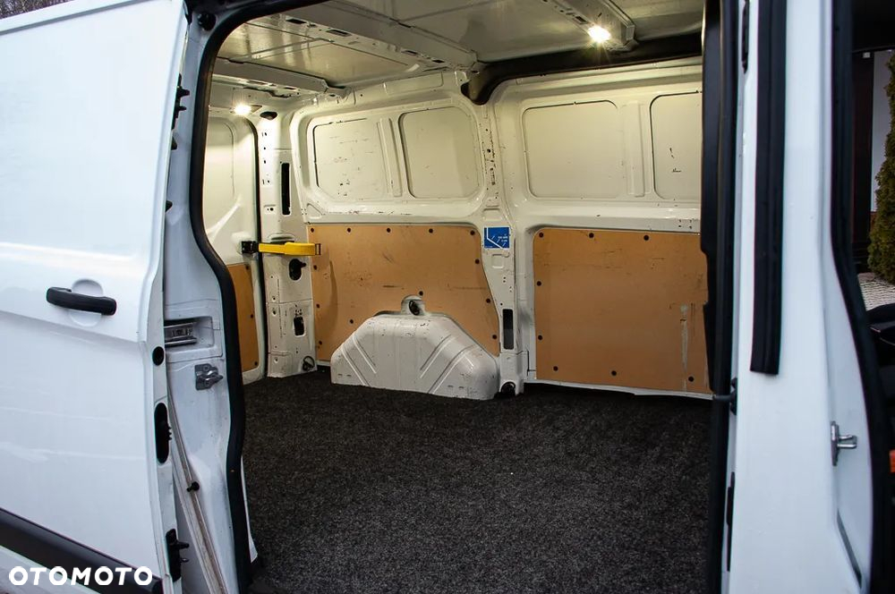 Ford TRANSIT CUSTOM - 26