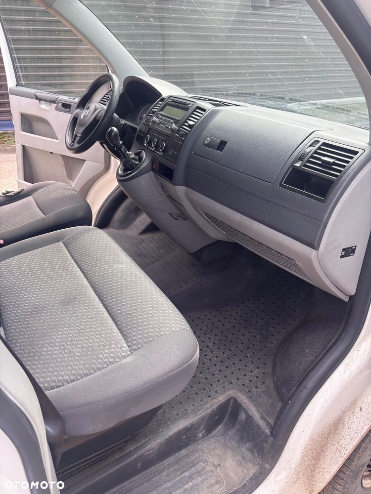 Volkswagen T5 - 11