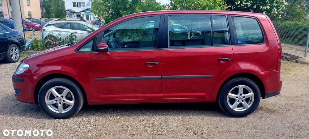 Volkswagen Touran 1.6 Conceptline - 14