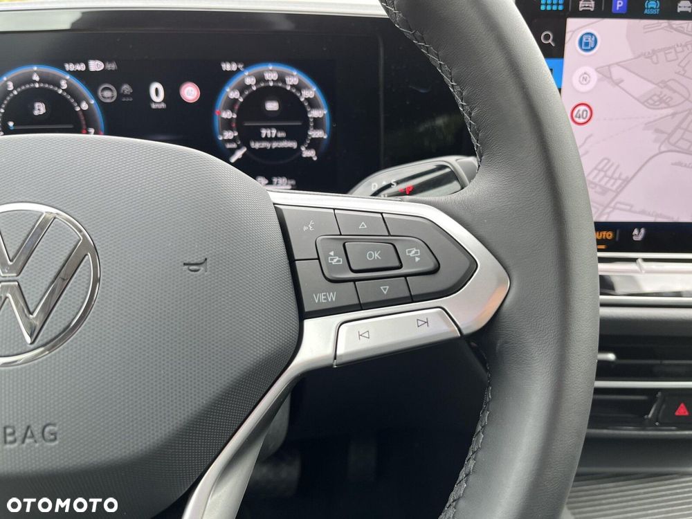 Volkswagen Passat - 17