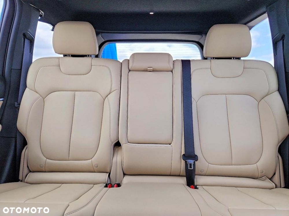 Jeep Grand Cherokee - 9