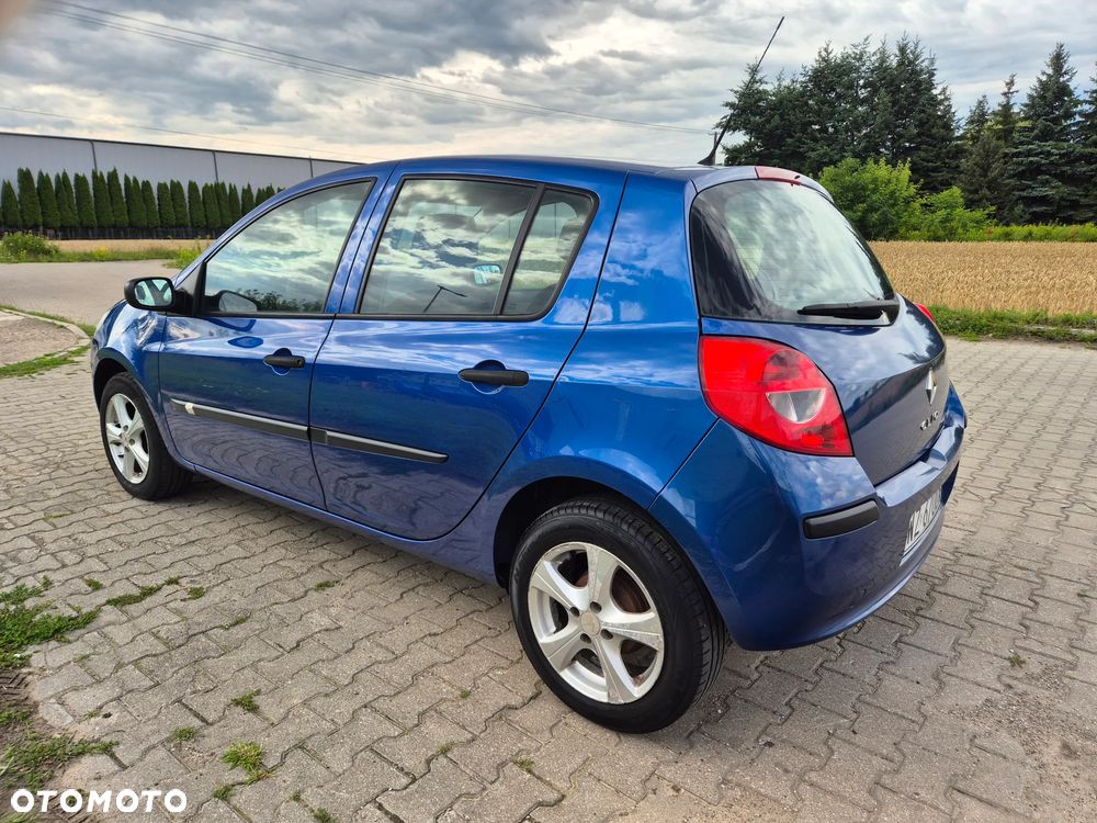Renault Clio 1.2 16V Exception - 8