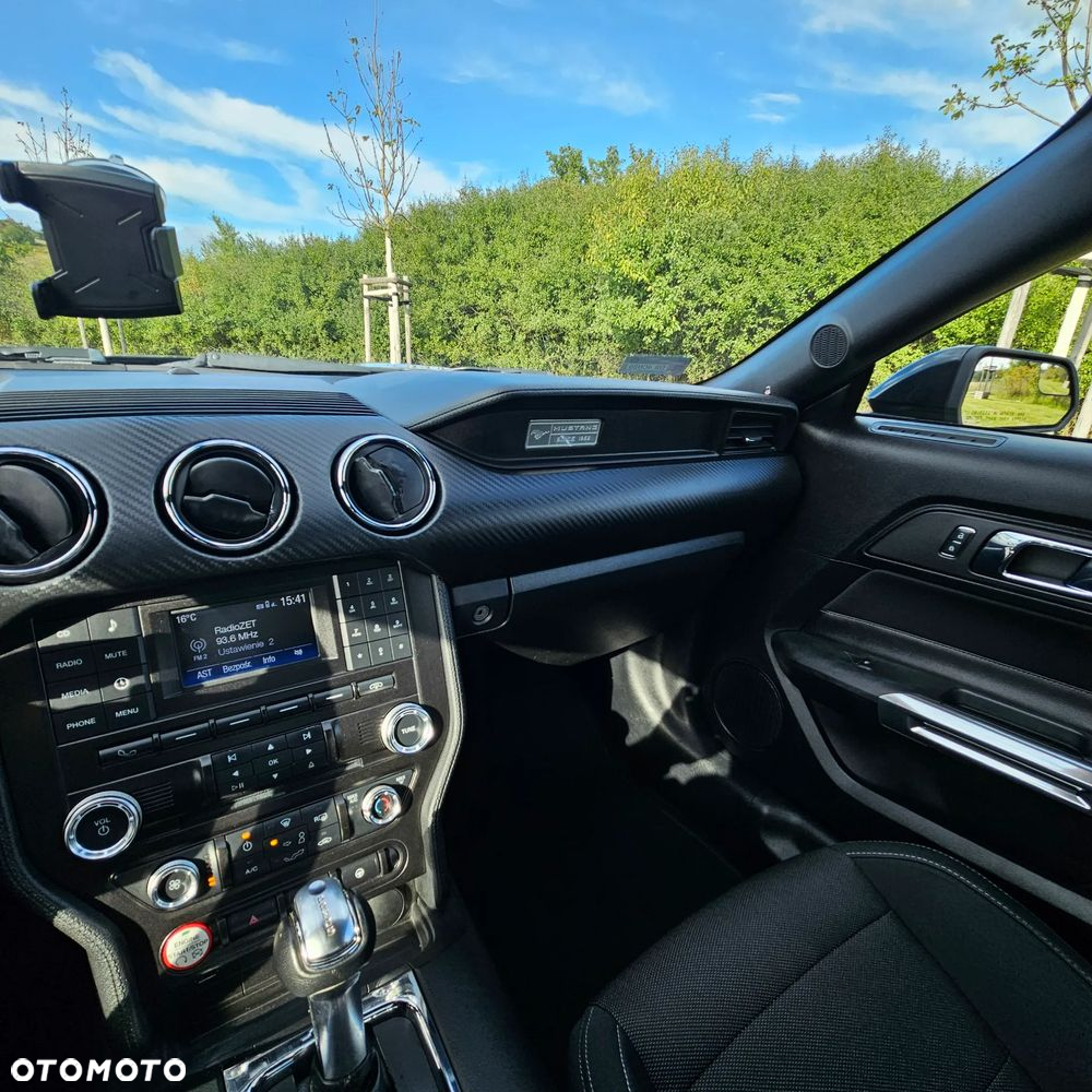 Ford Mustang - 5