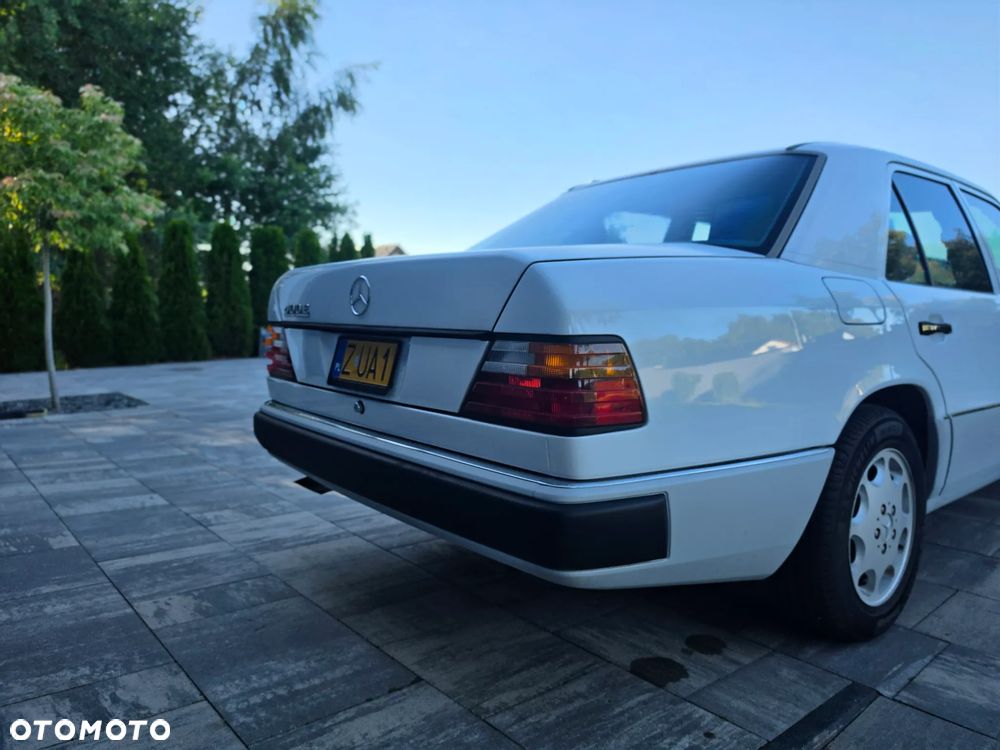 Mercedes-Benz W124 (1984-1993) - 18