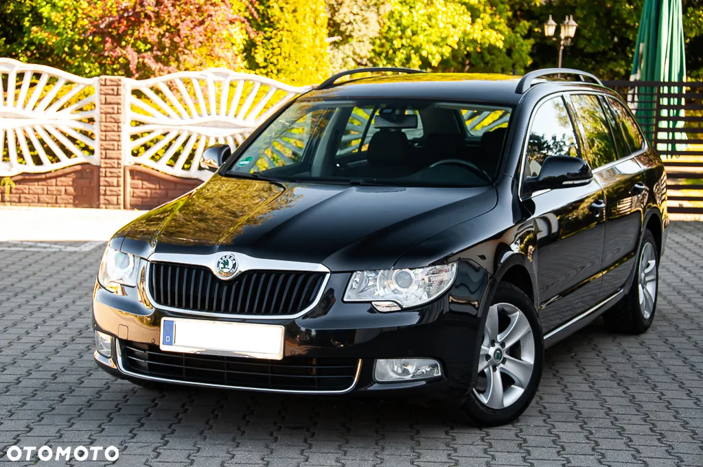 Skoda Superb 2.0 TDI DSG Exclusive - 10